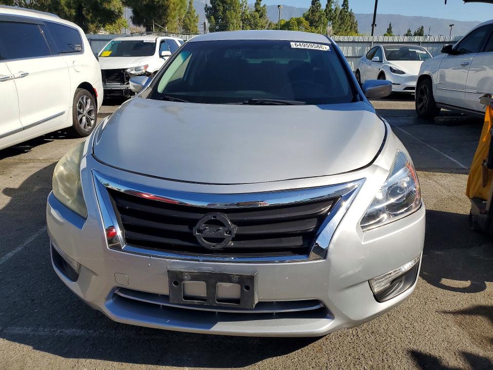 Photo 5 from auction – 2015 NISSAN ALTIMA with VIN 1N4AL3AP9FC224907
