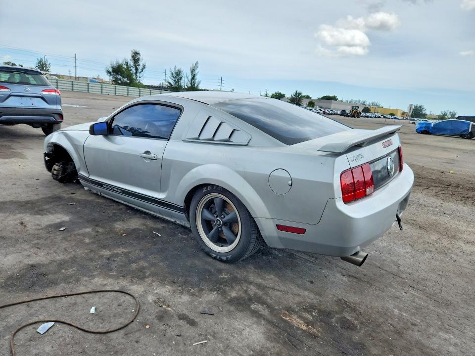 Photo 2 from auction – 2006 FORD MUSTANG with VIN 1ZVFT80N965168255