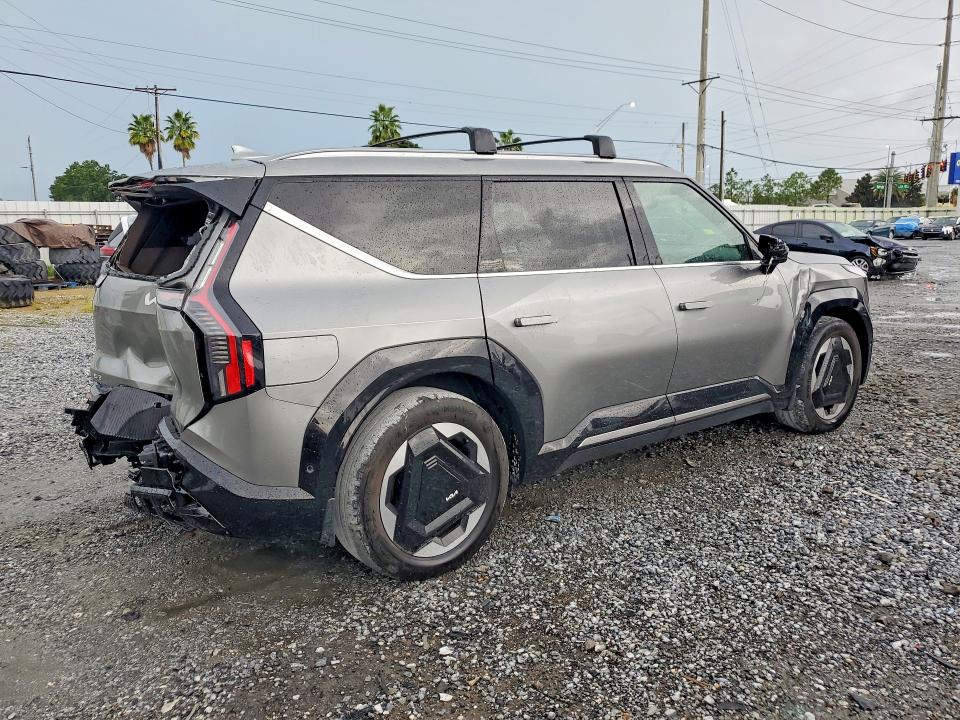 Zdjęcie 3 z aukcji – 2024 KIA EV9 z VIN KNDADFS57R6033754