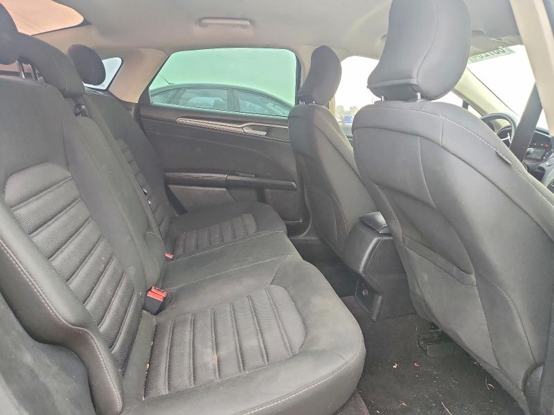 Photo 10 from auction – 2017 FORD FUSION with VIN 3FA6P0HD7HR247143