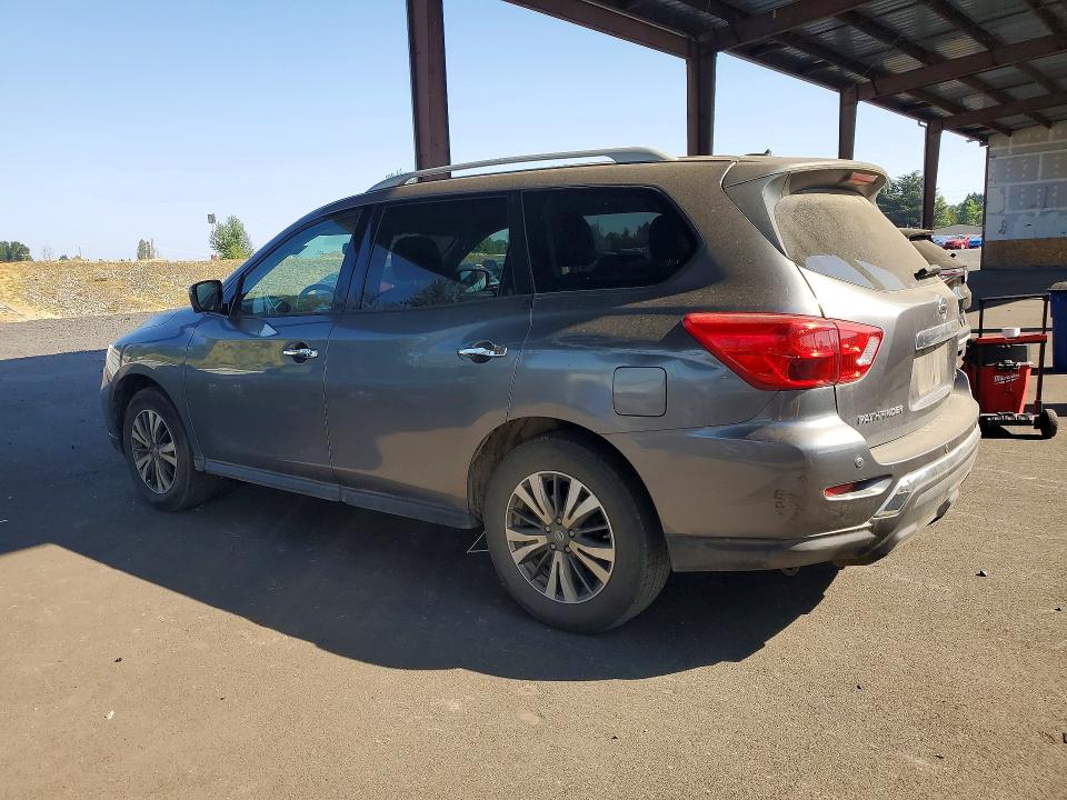 Photo 2 from auction – 2017 NISSAN PATHFINDER with VIN 5N1DR2MM2HC655489