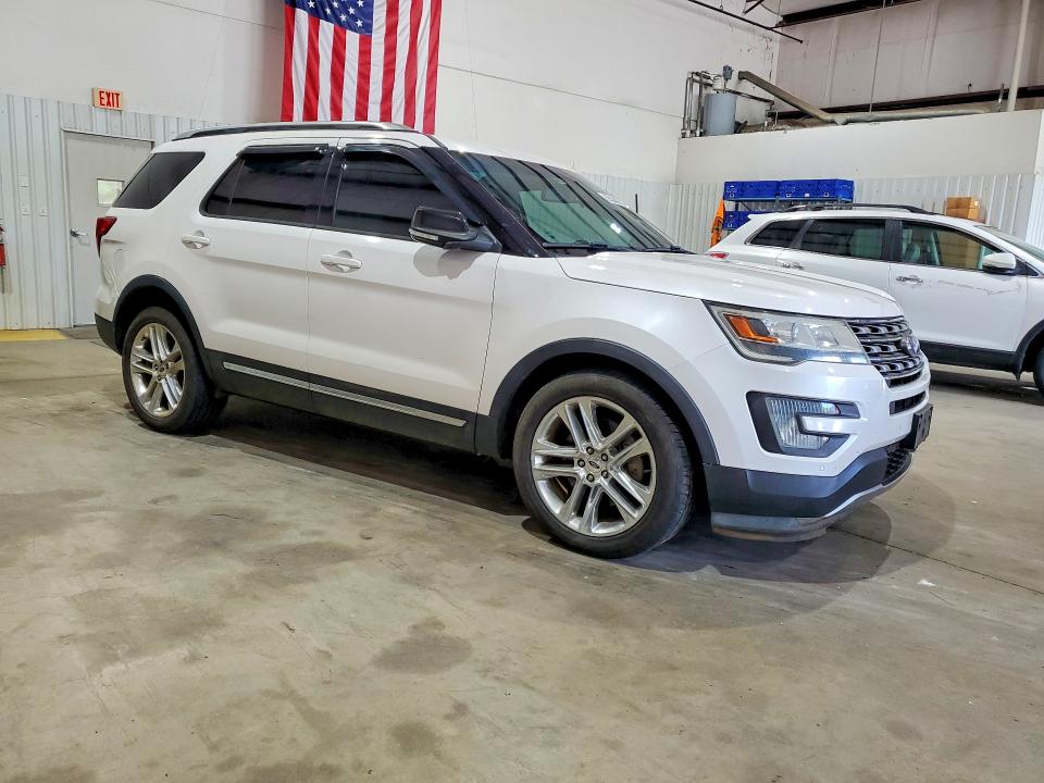Photo 4 from auction – 2016 FORD EXPLORER with VIN 1FM5K7D89GGC12384