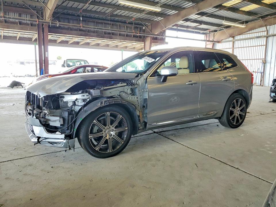 VOLVO XC60 2018 with VIN YV4A22RLXJ1094114 - Photo from auction