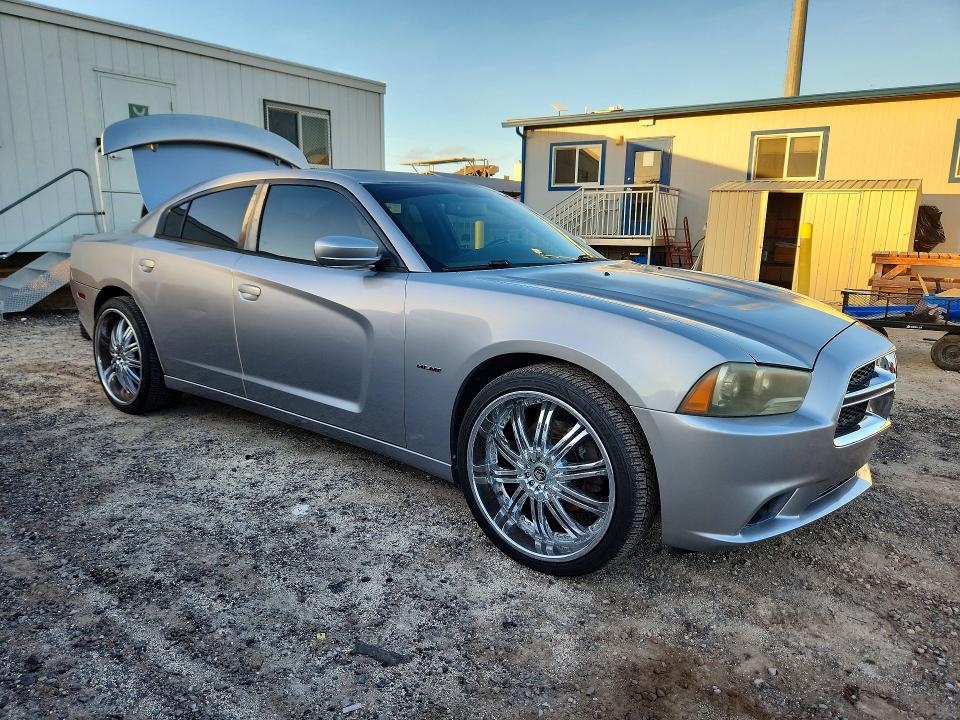 Photo 4 from auction – 2011 DODGE CHARGER with VIN 2B3CM5CTXBH555574