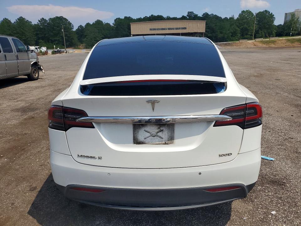 Photo 6 from auction – 2017 TESLA MODEL X with VIN 5YJXCBE24HF075955