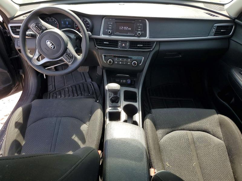 Photo 8 from auction – 2017 KIA OPTIMA with VIN 5XXGT4L36HG159098