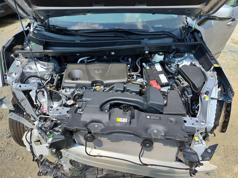 Photo 12 from auction – 2025 TOYOTA RAV4 with VIN 2T3P1RFV0SC570373