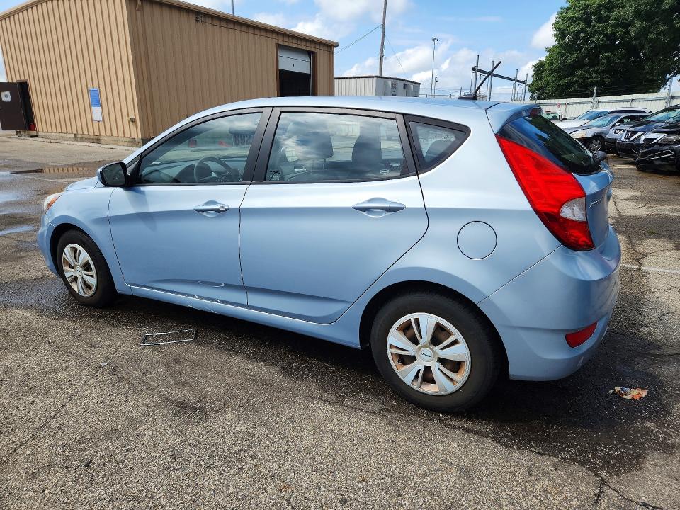 Photo 2 from auction – 2012 HYUNDAI ACCENT with VIN KMHCT5AE0CU003050