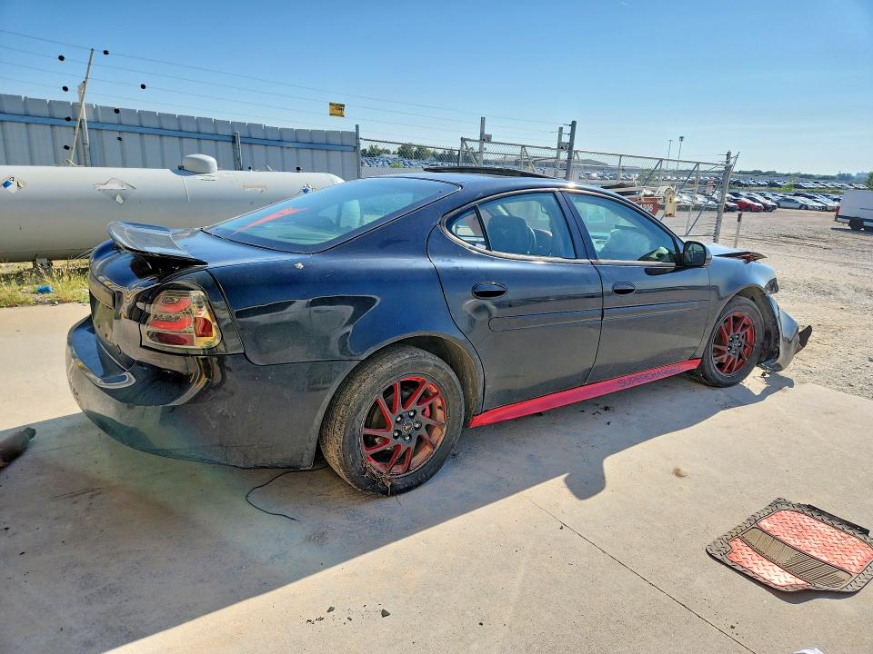 Photo 3 from auction – 2004 PONTIAC GRAND PRIX with VIN 2G2WR524941102389