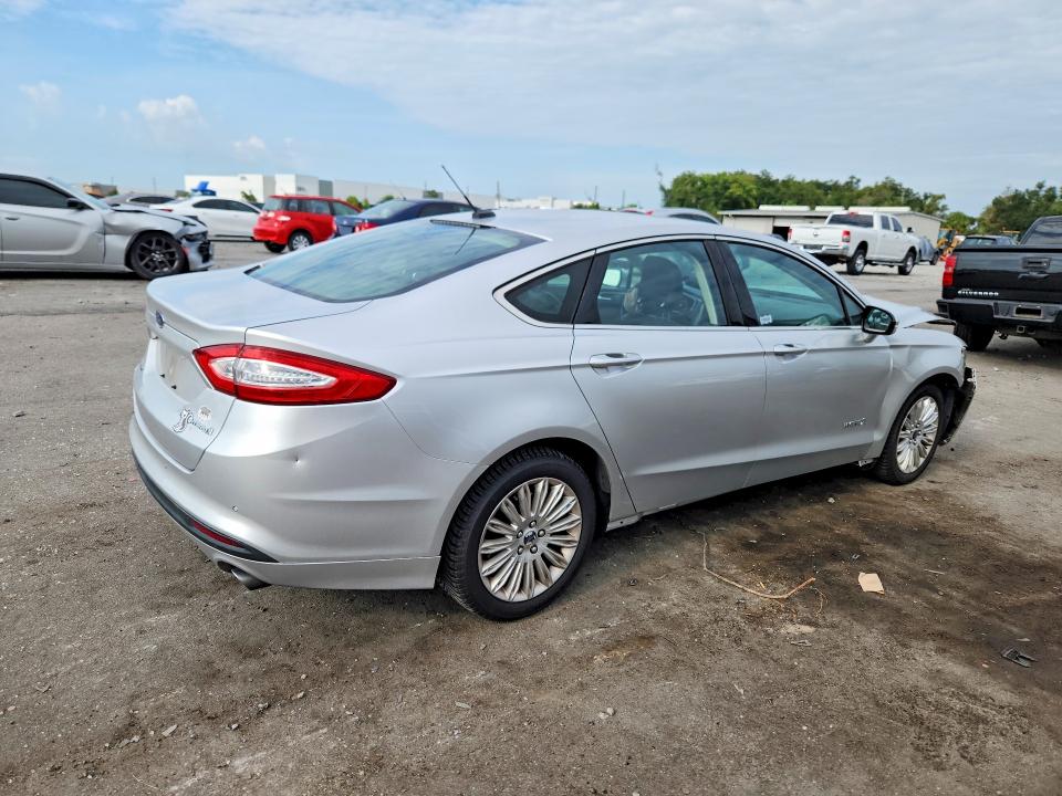 صورة رقم 3 من المزاد - 2014 FORD FUSION مع VIN 3FA6P0LUXER118722