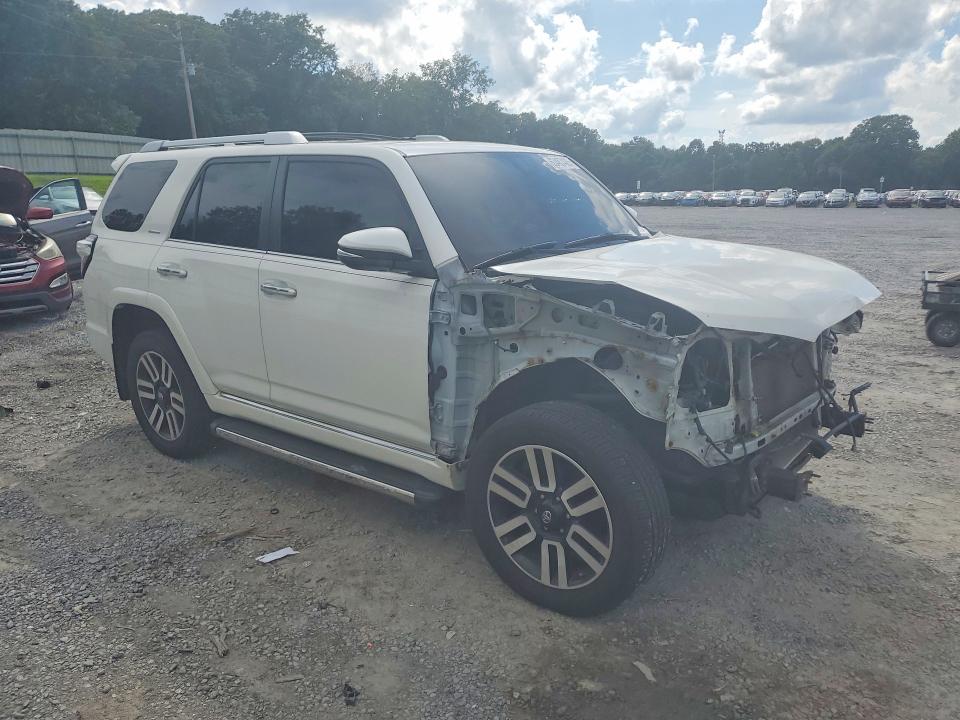 Photo 4 from auction – 2016 TOYOTA 4RUNNER with VIN JTEBU5JR1G5381776