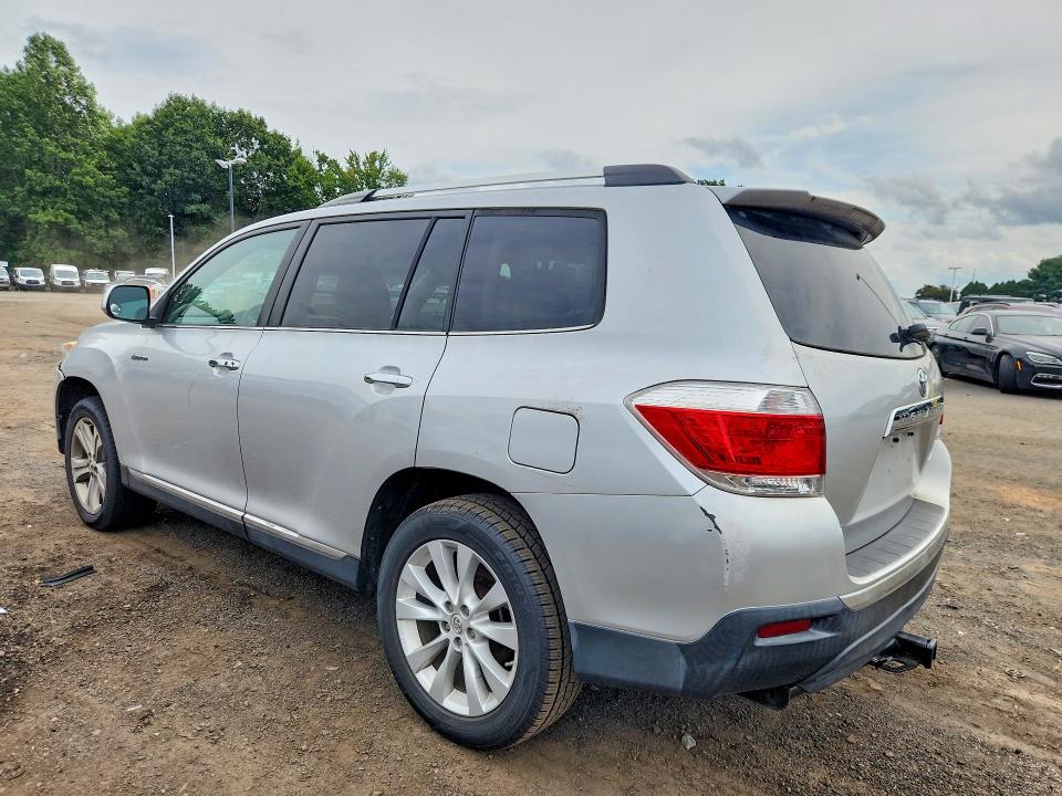 Photo 2 from auction – 2011 TOYOTA HIGHLANDER with VIN 5TDDK3EH7BS065911