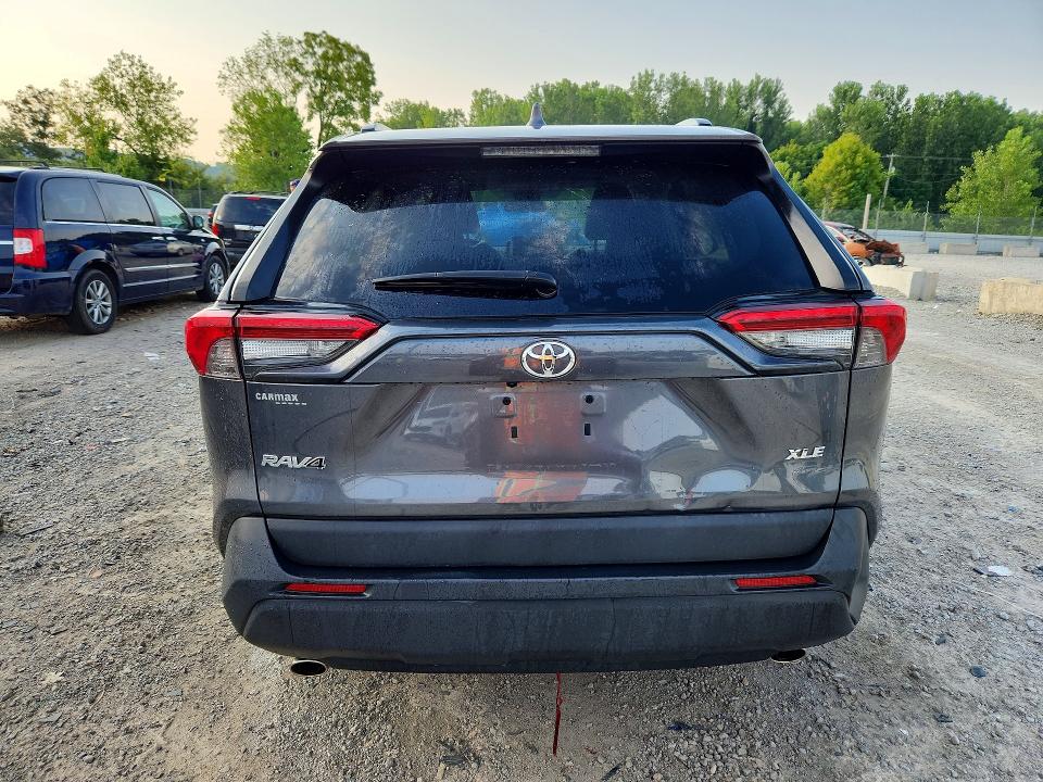 Photo 6 from auction – 2021 TOYOTA RAV4 with VIN 2T3C1RFV1MC103173
