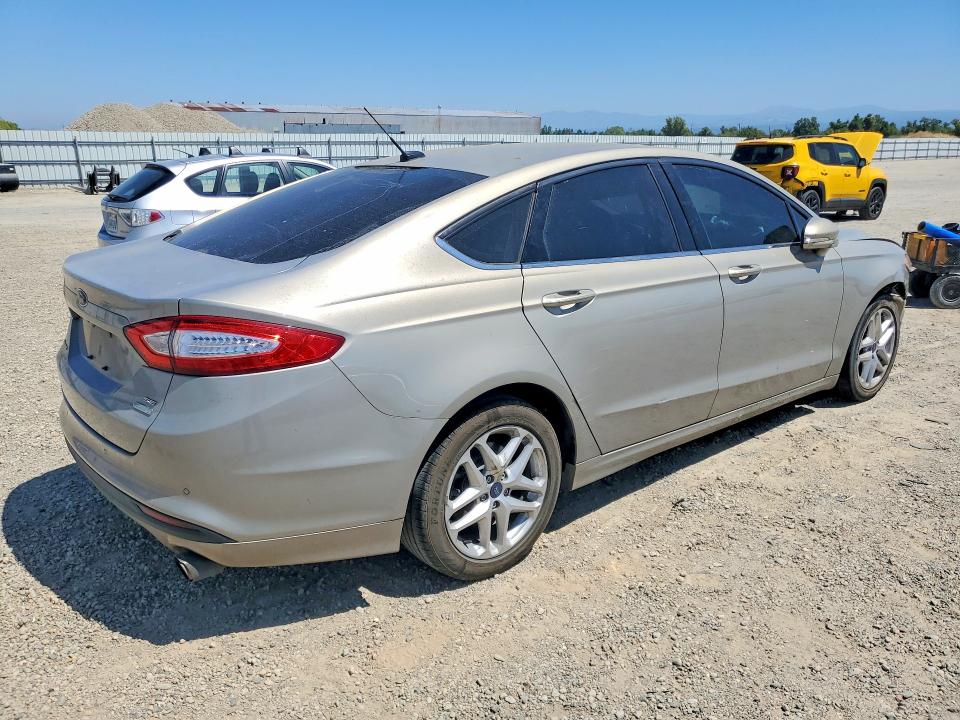 Photo 3 from auction – 2016 FORD FUSION with VIN 3FA6P0HD9GR145745