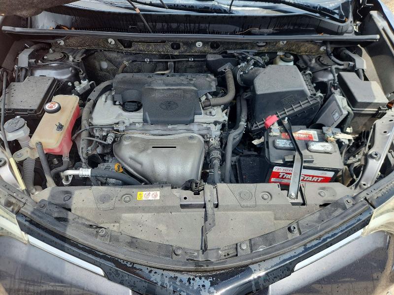 Photo 11 from auction – 2018 TOYOTA RAV4 with VIN JTMZFREV2JJ207306