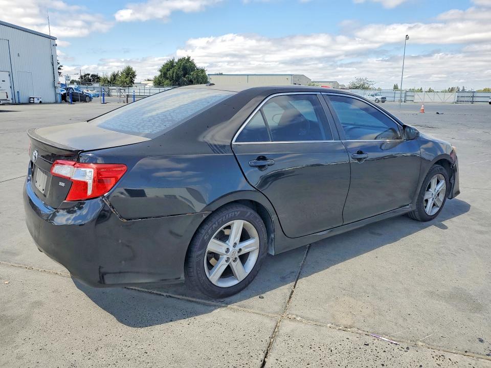 Photo 3 from auction – 2013 TOYOTA CAMRY with VIN 4T1BF1FK6DU661208