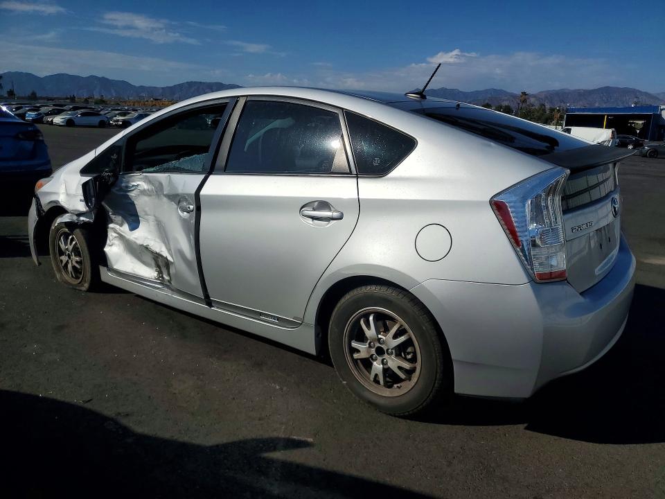 Photo 2 from auction – 2011 TOYOTA PRIUS with VIN JTDKN3DU6B0299800