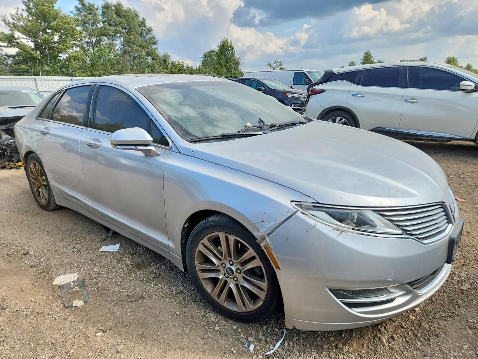 Photo 4 from auction – 2013 LINCOLN MKZ with VIN 3LN6L2GKXDR802254