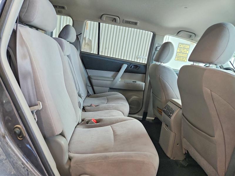 Photo 11 from auction – 2013 TOYOTA HIGHLANDER with VIN 5TDBK3EH8DS274133