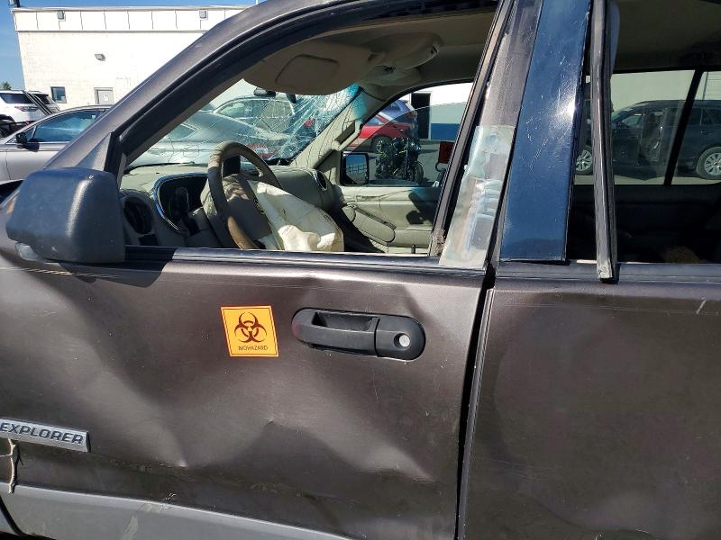 Photo 9 from auction – 2006 FORD EXPLORER with VIN 1FMEU73EX6UB03028