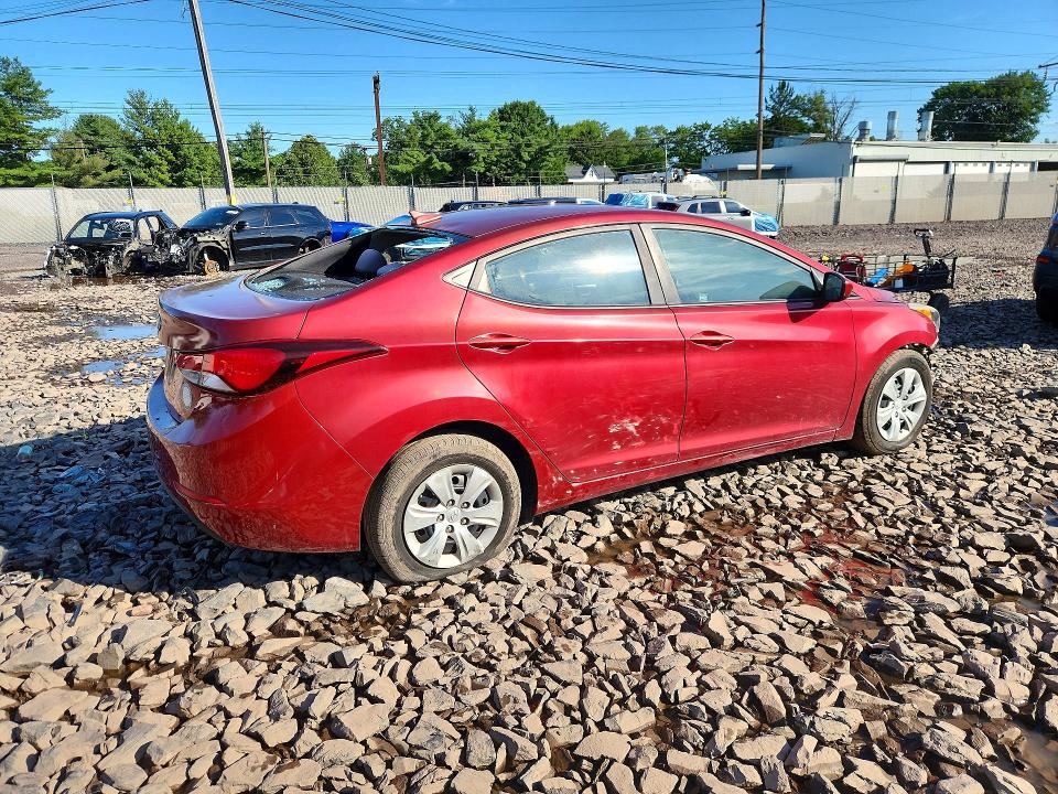 Photo 3 from auction – 2016 HYUNDAI ELANTRA with VIN 5NPDH4AE9GH756404