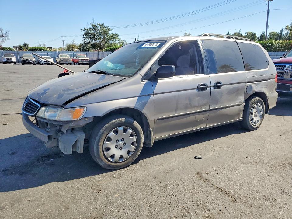 HONDA ODYSSEY 2000 with VIN 2HKRL1859YH562773 - Photo from auction
