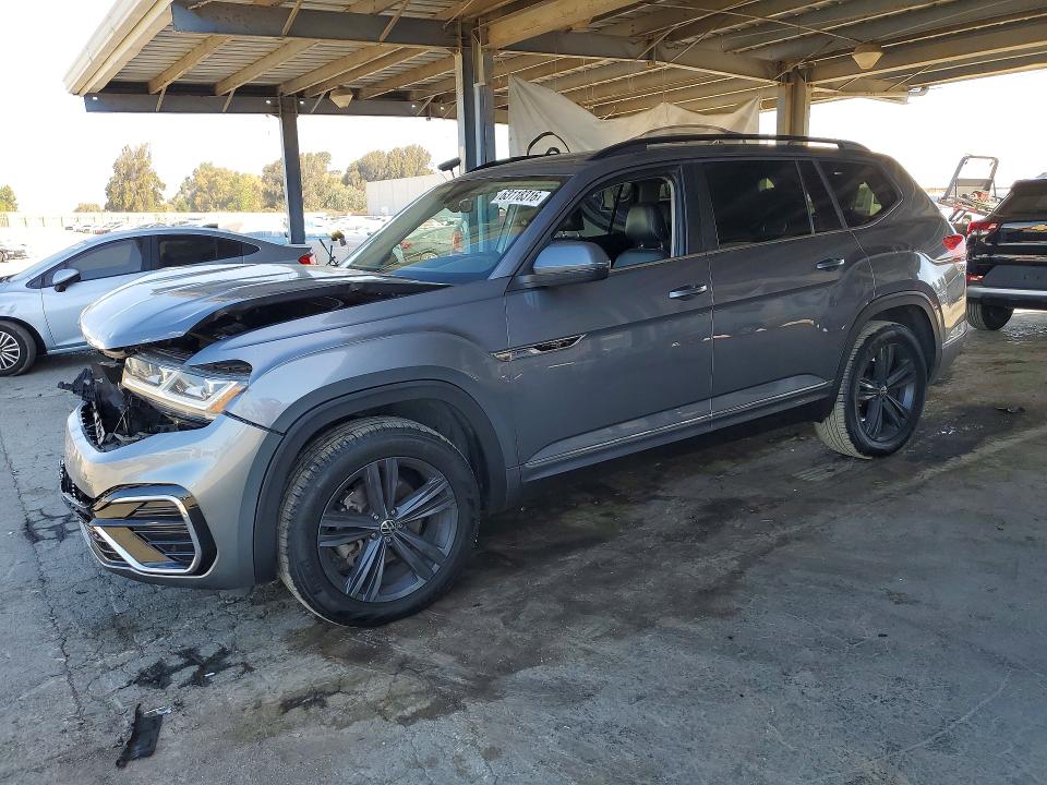 VOLKSWAGEN ATLAS 2021 with VIN 1V2PR2CAXMC525218 - Photo from auction
