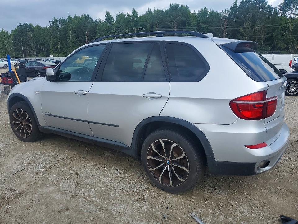 Photo 2 from auction – 2013 BMW X5 with VIN 5UXZV4C59D0B01570