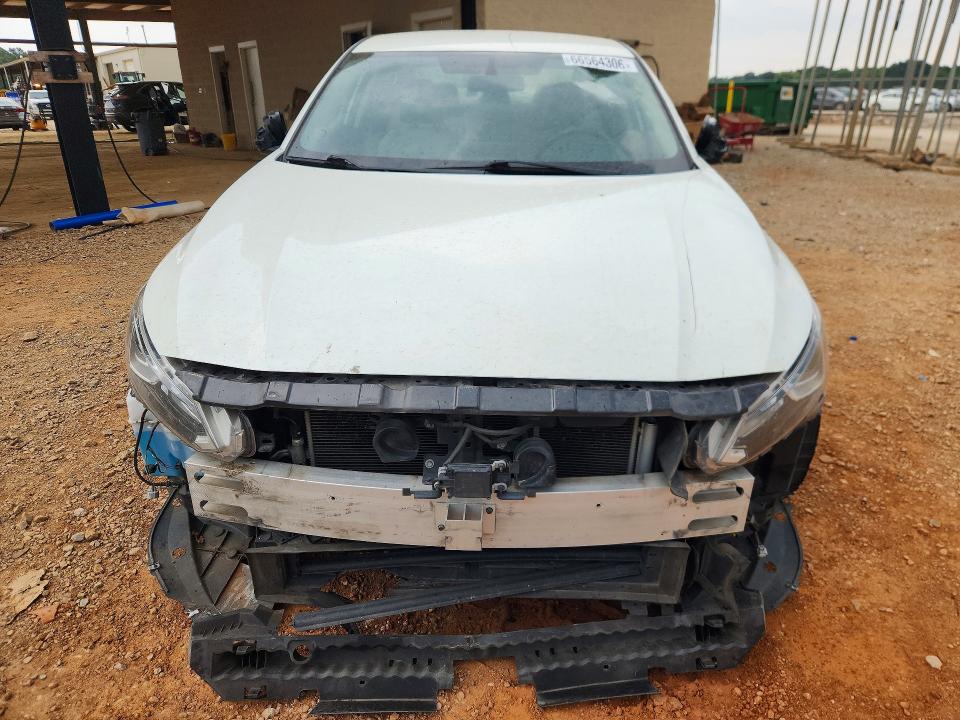Photo 5 from auction – 2019 NISSAN ALTIMA with VIN 1N4BL4BV3KC122245