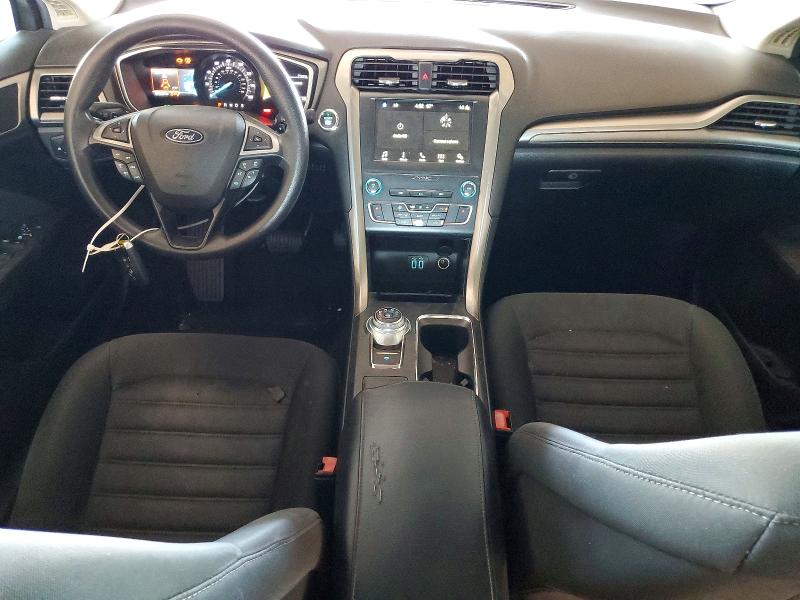 Photo 8 from auction – 2019 FORD FUSION with VIN 3FA6P0HD9KR135371