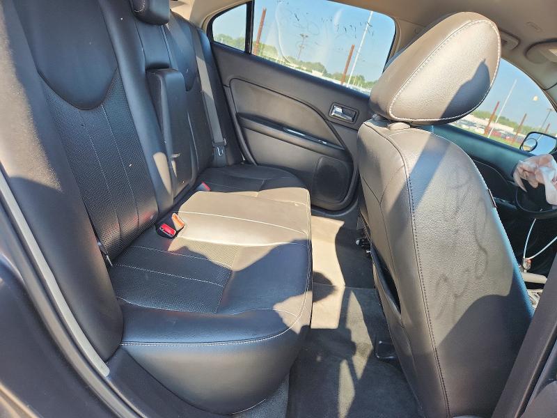 صورة رقم 10 من المزاد - 2011 MERCURY MILAN مع VIN 3MEHM0JG7BR601068