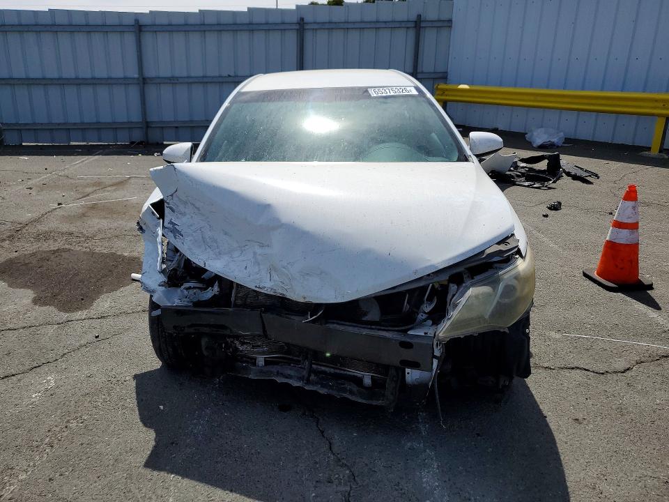 Photo 5 from auction – 2013 TOYOTA CAMRY with VIN 4T1BF1FK8DU684019