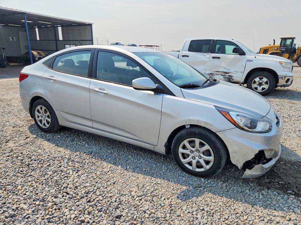 Photo 4 from auction – 2013 HYUNDAI ACCENT with VIN KMHCT4AE6DU577227