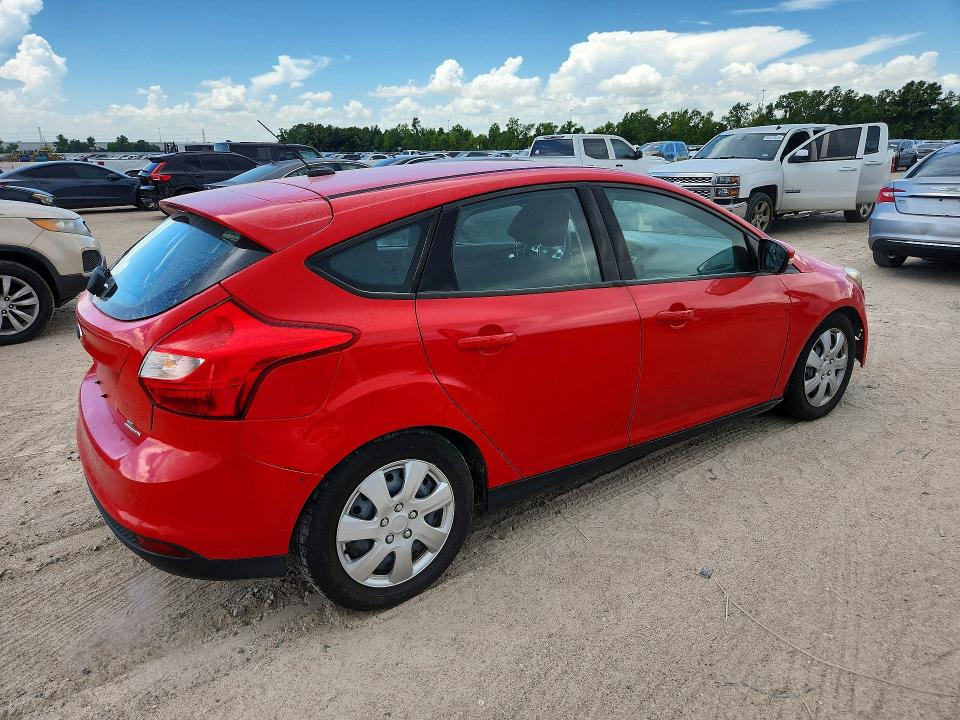 Photo 3 from auction – 2014 FORD FOCUS with VIN 1FADP3K24EL246929