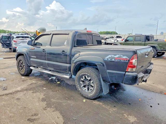 Photo 2 from auction – 2015 TOYOTA TACOMA with VIN 3TMLU4EN9FM206811