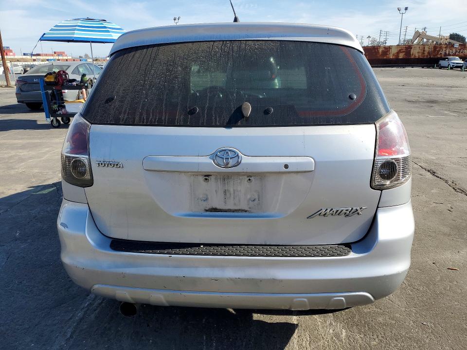 Photo 6 from auction – 2005 TOYOTA MATRIX with VIN 2T1KR32E05C391463