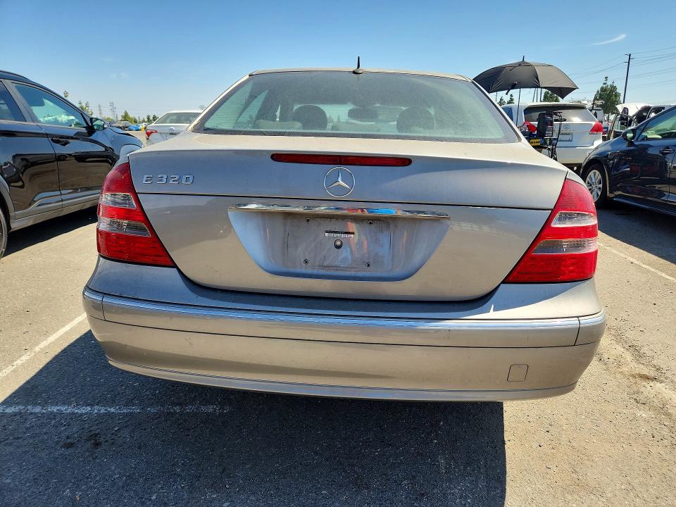 Photo 6 from auction – 2005 MERCEDES-BENZ E with VIN WDBUF65J15A608064