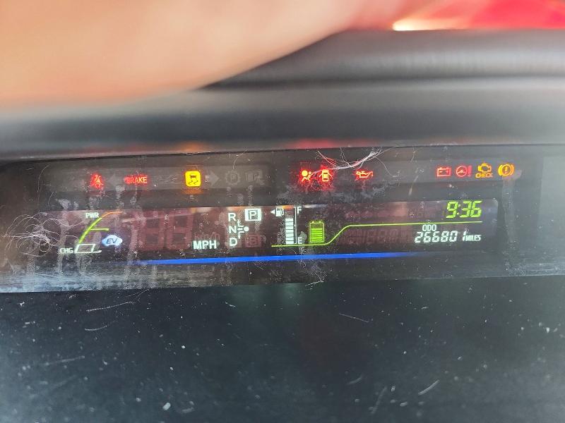 Photo 9 from auction – 2012 TOYOTA PRIUS V with VIN JTDZN3EU8C3029769