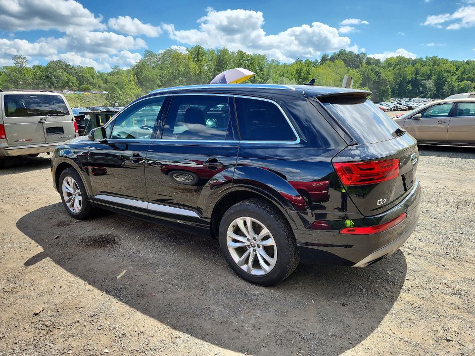 Photo 2 from auction – 2017 AUDI Q7 with VIN WA1LAAF70HD012989