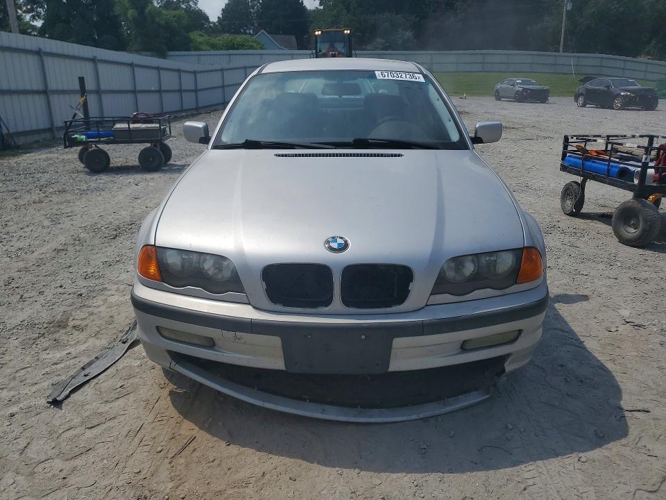 Photo 5 from auction – 2001 BMW 325 with VIN WBAAV33411FU95908