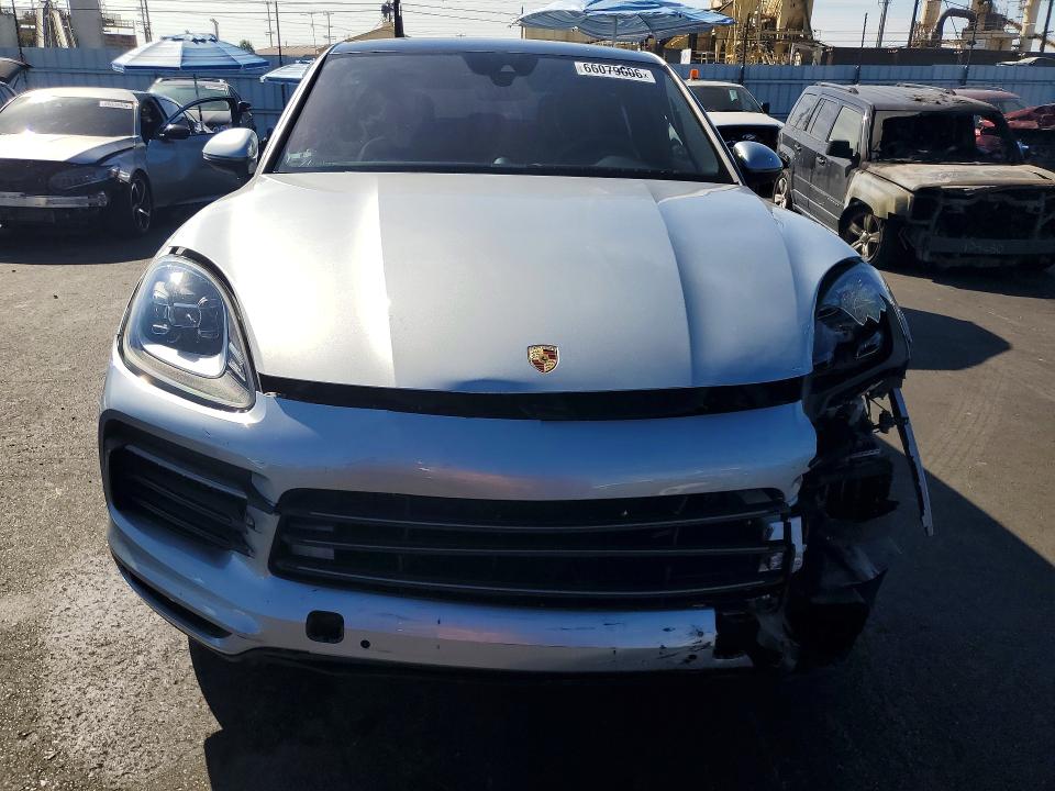 Photo 5 from auction – 2022 PORSCHE CAYENNE with VIN WP1BE2AY8NDA51058