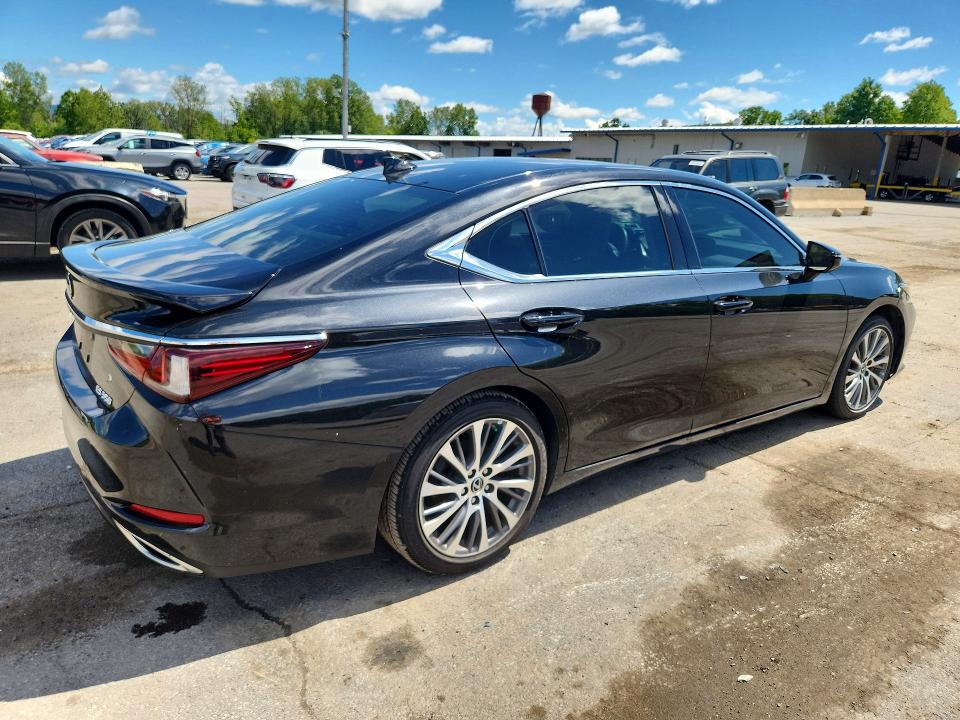 Photo 3 from auction – 2021 LEXUS ES 350 with VIN 58ADZ1B18MU109991