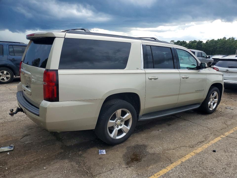 Photo 3 from auction – 2016 CHEVROLET SUBURBAN with VIN 1GNSCHKC4GR219109