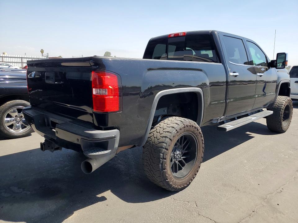 Photo 3 from auction – 2019 GMC SIERRA with VIN 1GT12SEY0KF131325