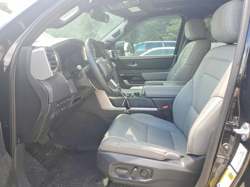 Фото 7 с аукциона – 2025 TOYOTA SEQUOIA с VIN 7SVAAABA1SX060947