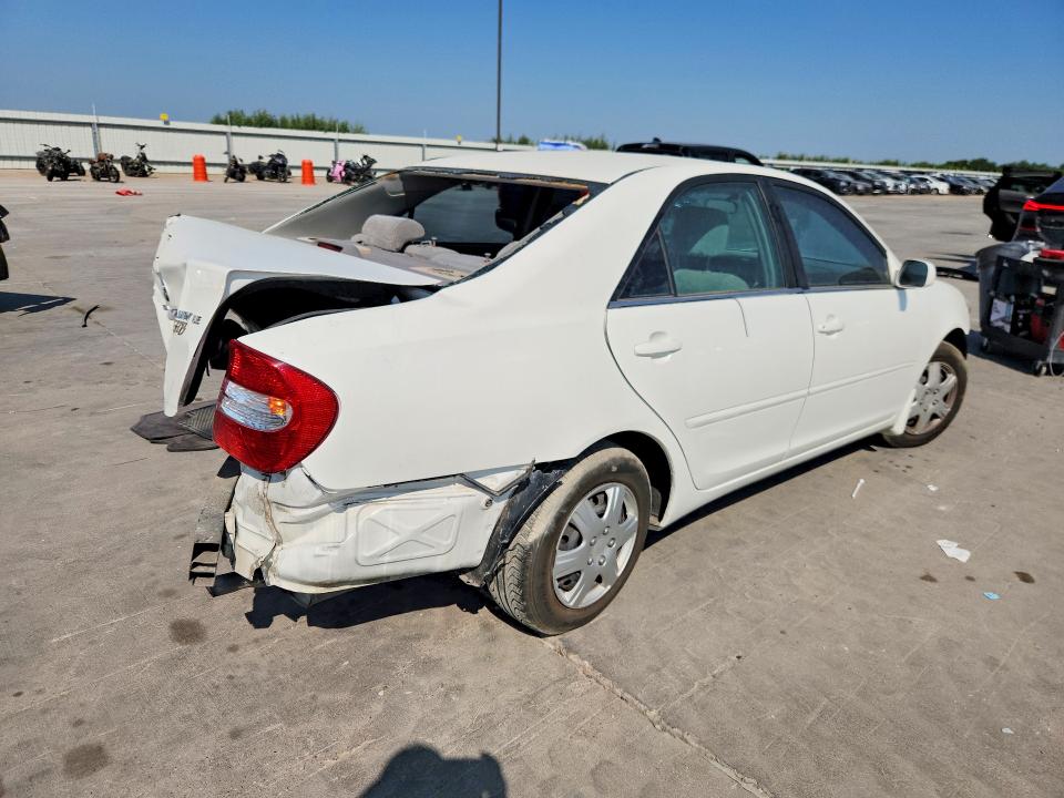 Photo 3 from auction – 2004 TOYOTA CAMRY with VIN 4T1BE32K34U370489