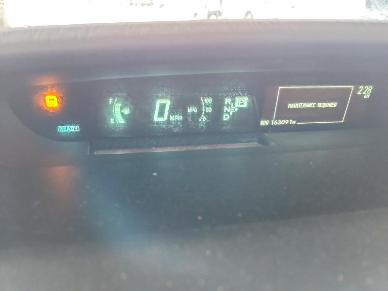 Photo 9 from auction – 2013 TOYOTA PRIUS with VIN JTDKN3DU2D5576125