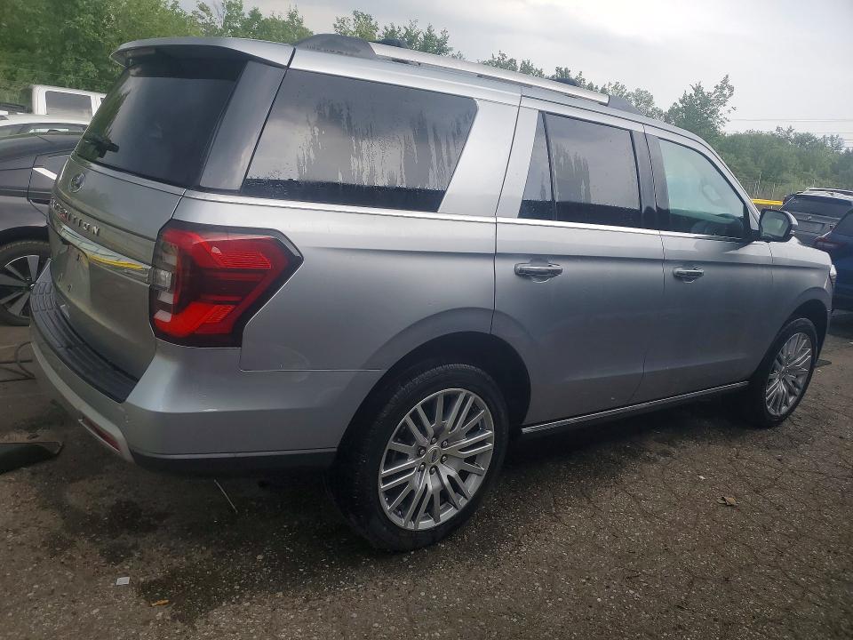 Photo 3 from auction – 2024 FORD EXPEDITION with VIN 1FMJU2A87REA33503
