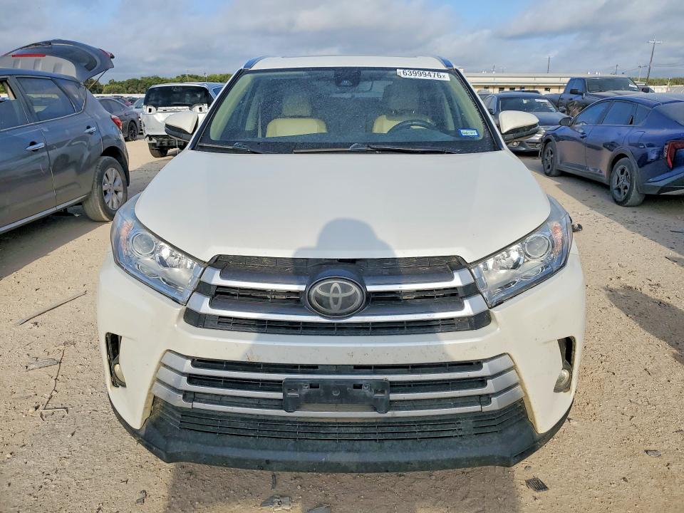 Photo 5 from auction – 2017 TOYOTA HIGHLANDER with VIN 5TDJZRFH0HS416912