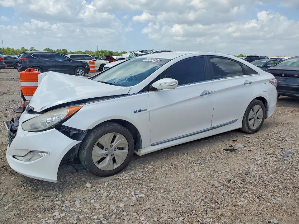 Photo 1 from auction – 2015 HYUNDAI SONATA HYBRID with VIN KMHEC4A44FA134577